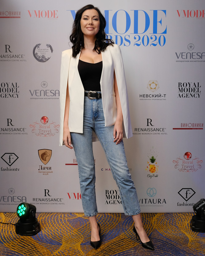 «Красота без границ» группа «Тутси» в лице Марии Вебер